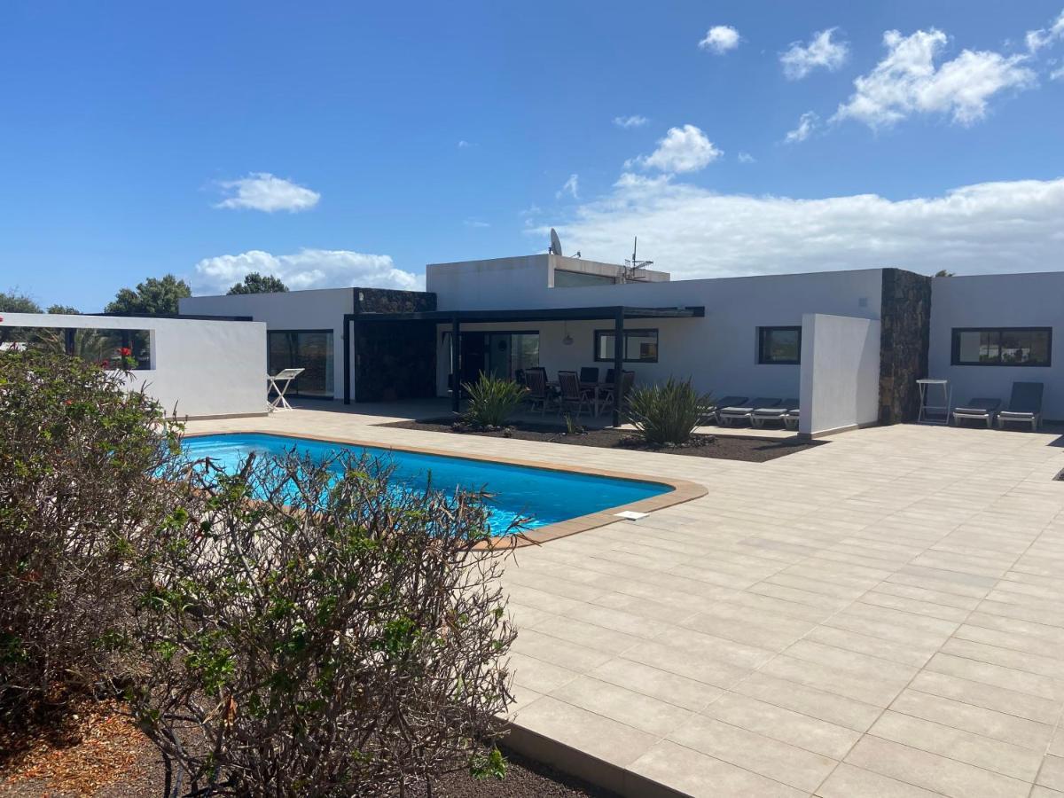 Heated & Shared Pool Villa Matriana 36A, North Shore Villas Lajares Εξωτερικό φωτογραφία