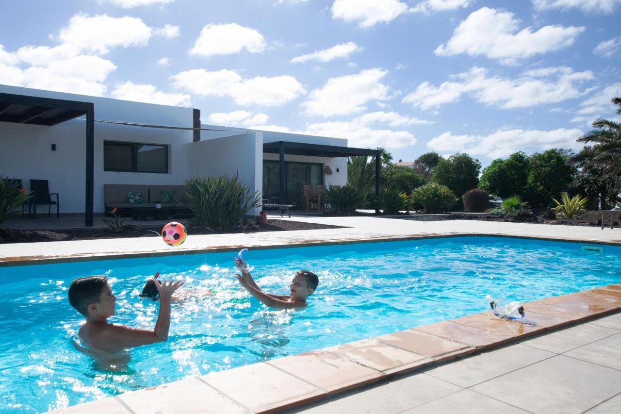 Heated & Shared Pool Villa Matriana 36A, North Shore Villas Lajares Εξωτερικό φωτογραφία